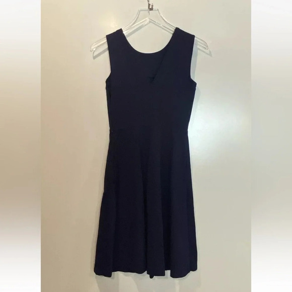 Lands' End Navy Blue Sleeveless Stretch Knit Dress Womens Size 2 (972) - Picture 2 of 4